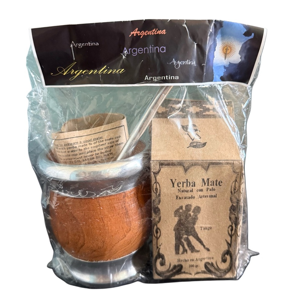 Traditional Yerba Mate Set with Brown Gourd and Silver Bombilla - Picture 2 of 4